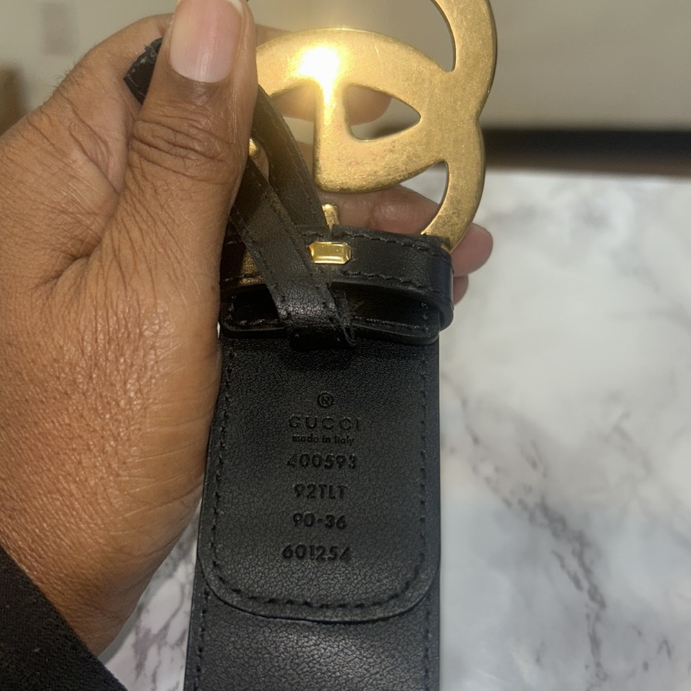 Gucci Black and Beige Belt with Gold GG Buckle - Picture 4 of 6